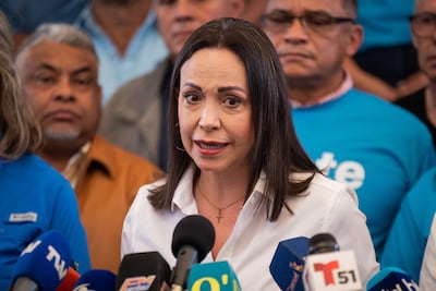 María Corina Machado promete volver a Venezuela tras la tragedia