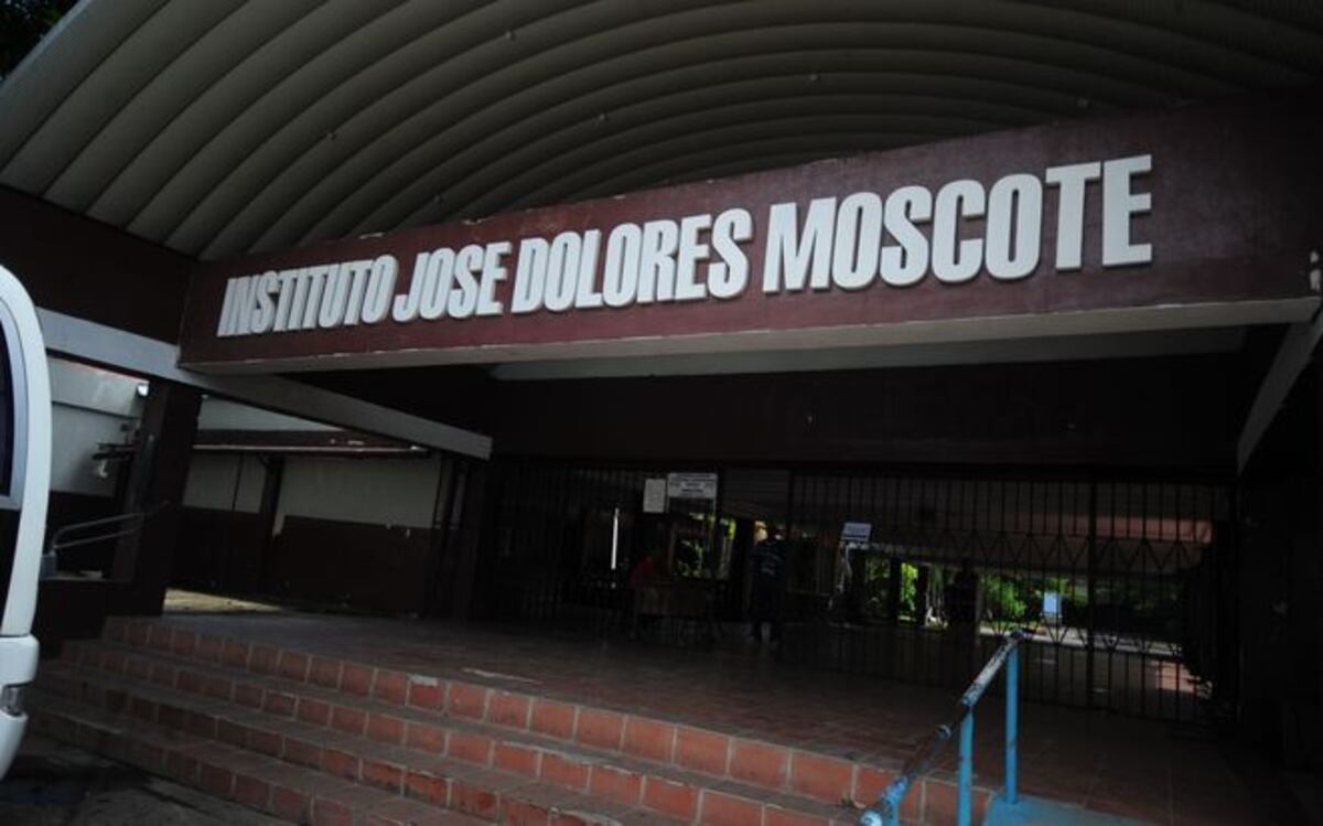 Este viernes en el colegio Moscote decidirán si levantan el paro