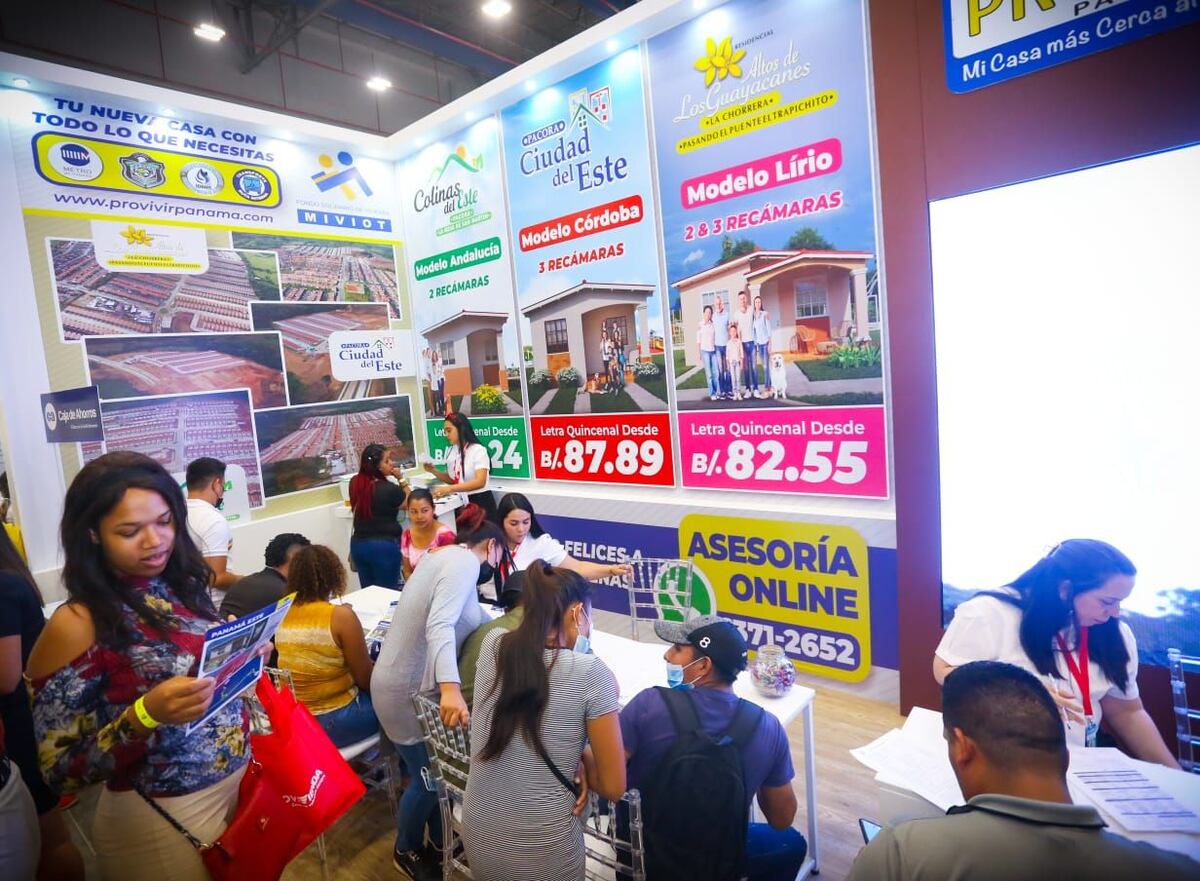 Arranca la feria de vivienda de Acobir