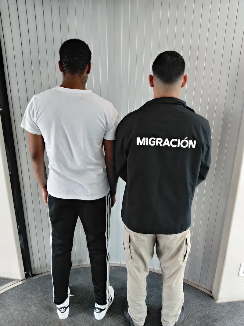 Deportado de Estados Unidos y ligado al Tren de Aragua: inadmitido en Panamá