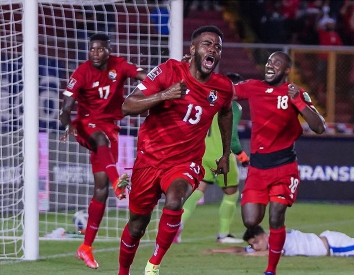 Olé, olé, olé, olé. Panamá remonta otra vez. Vence 2-1, pese a gol de El Salvador a los 12 segundos. Video