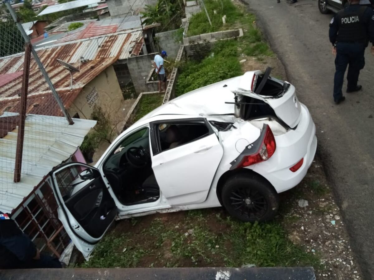 Buscan a SPI, sospechoso de Covid, que debería estar en cuarentena. Su auto se choca en El Valle de Urracá