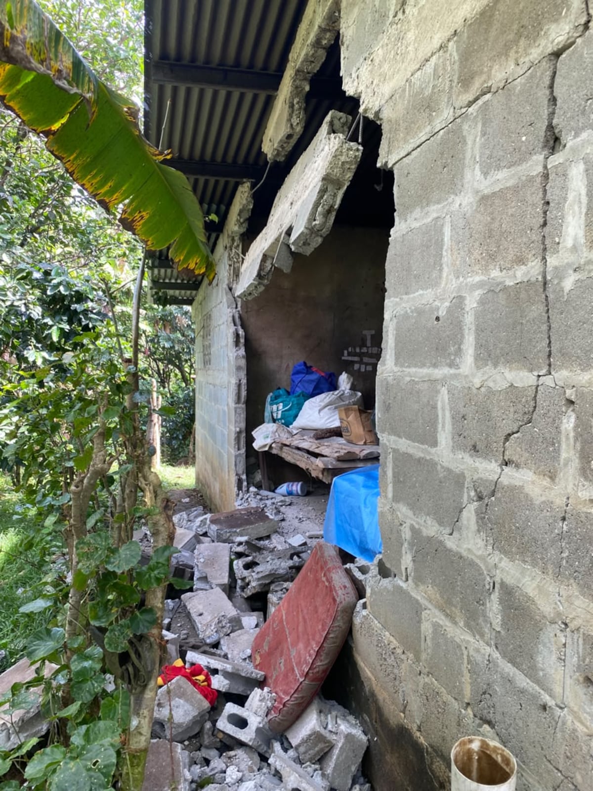 Exclusiva. Terremoto en Panamá: Sin colchones, sin luz y con miedo; residentes de La Pintada de Tonosí piden ayuda tras el sismo