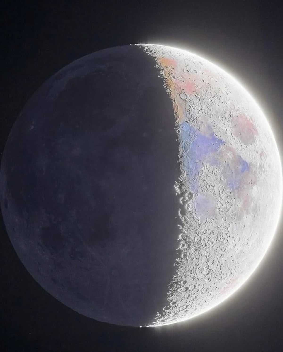 FOTOS| ¿La luna a colores? La verdad detrás de las imágenes que explotan en redes