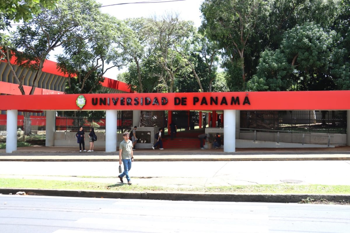 Rector de la Universidad de Panamá denuncia proyecto de ley que vulnera la autonomía universitaria