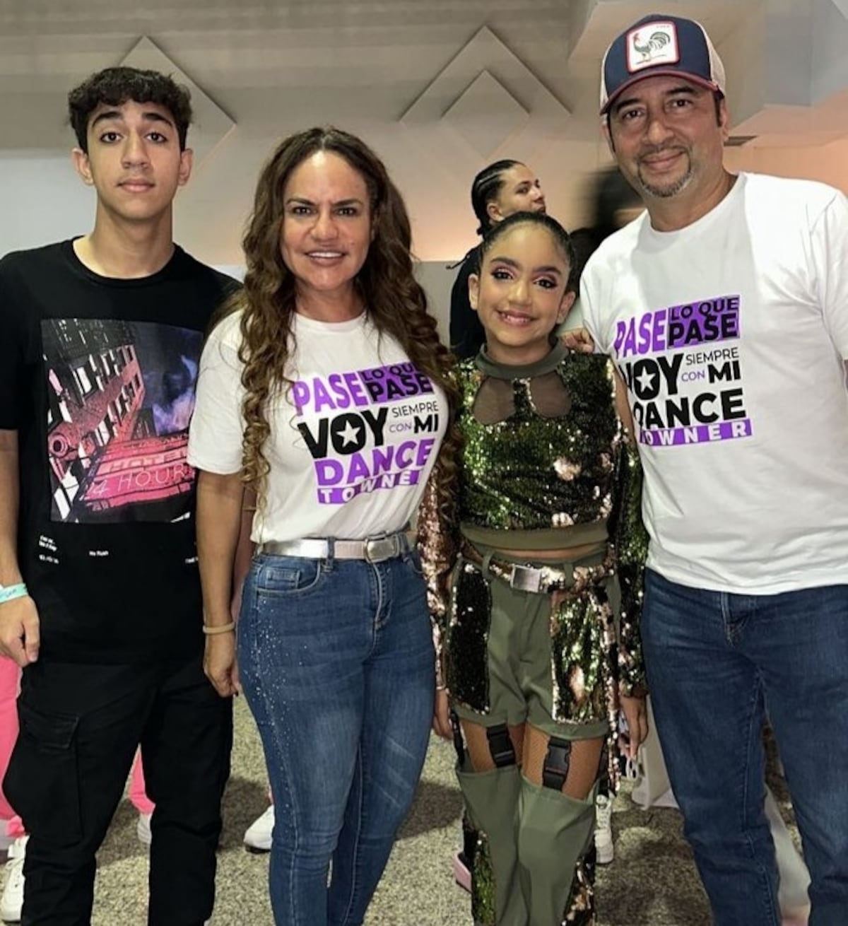 ‘Ahora sí carajo, acabaron conmigo’. Hija de Sandra Sandoval asombra con sus movimientos en evento de baile