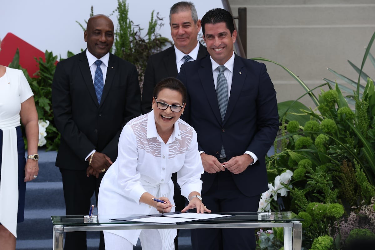 Ilya Espino de Marotta asume las riendas del Canal de Panamá