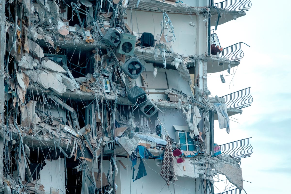 Se derrumbó un edificio residencial en Miami: al menos un muerto y treinta desaparecidos