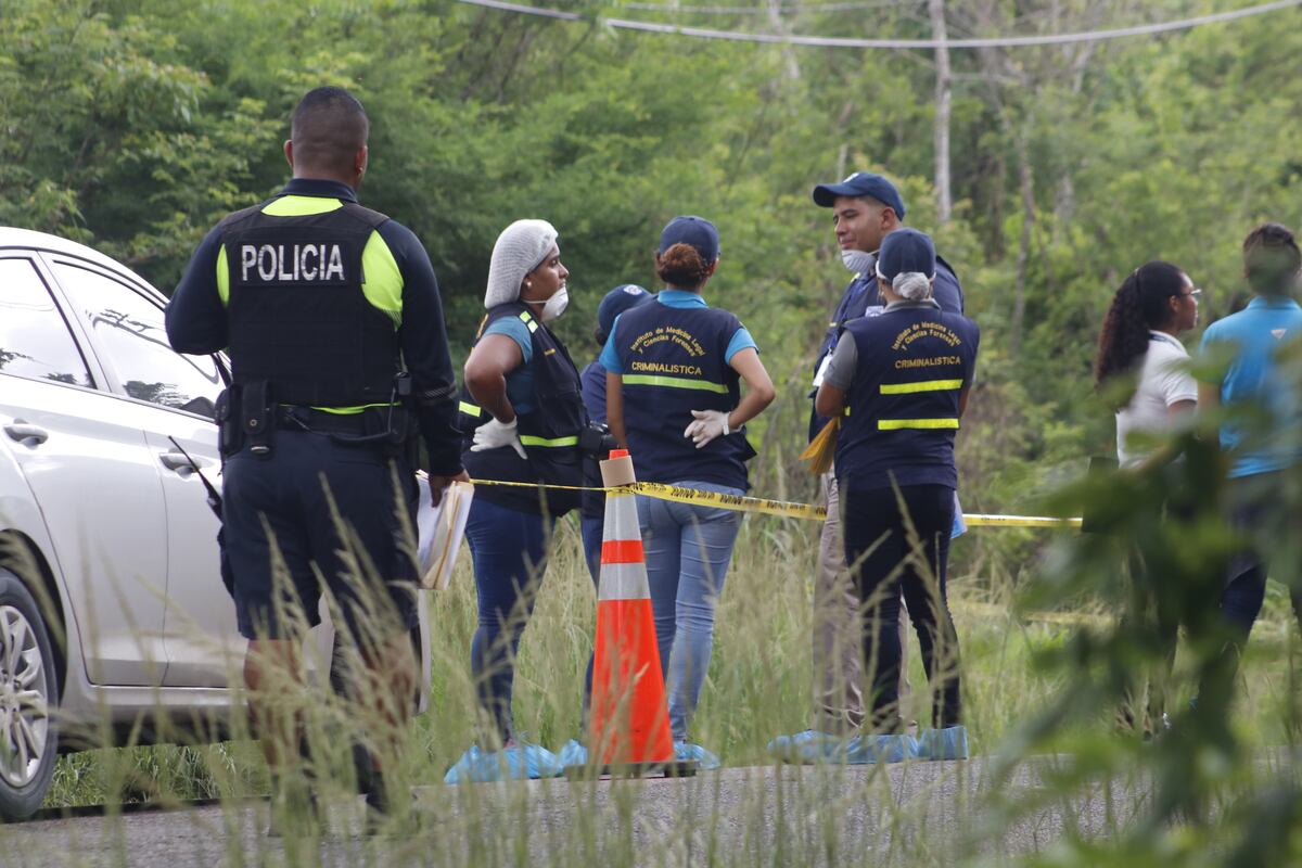 Otro muerto en Pedregal. Encuentran hombre de tez blanca, desnudo y boca abajo 