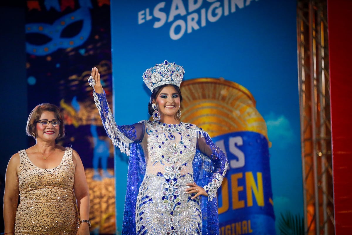 Larissa Michelle Chang González es la Reina del Carnaval de Santiago 2025