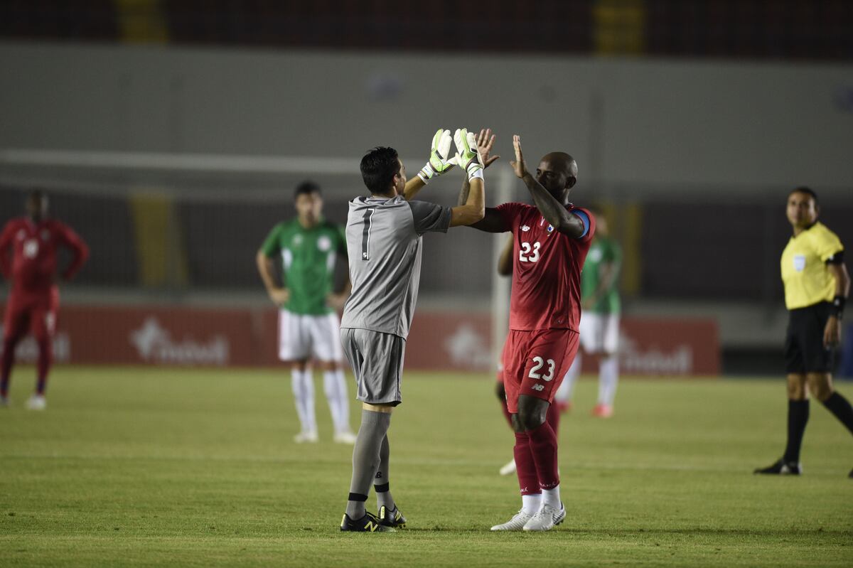 Panamá empata sin goles en homenaje a Baloy, Blas, Penedo y Tejada