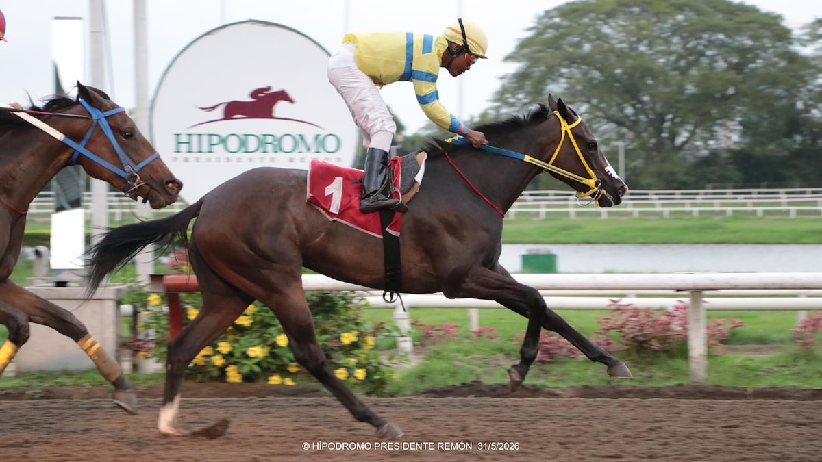 ‘Doña Perfecta’ impone su ley en el Hipódromo Presidente Remón y suma su cuarta victoria