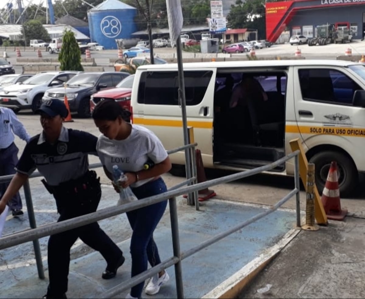 Quedó detenida. Le formulan cargos a conductora que arrolló a policías en La Chorrera