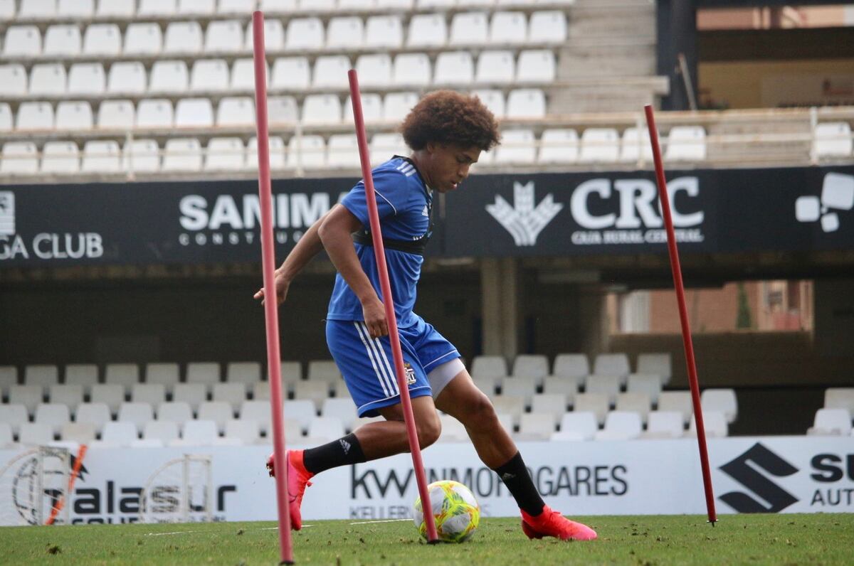 Carrasquilla y el Cartagena se preparan para dar el salto a segunda en España