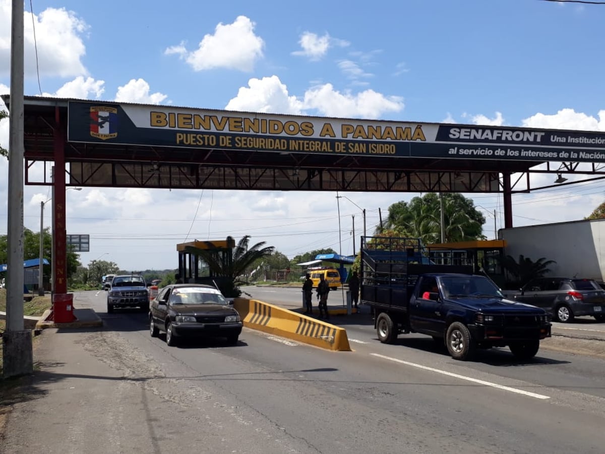 Tico usaba identidades falsas para traspasar vehículos por la frontera Panameña