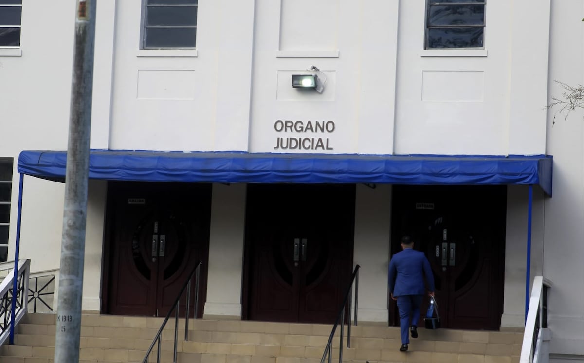 Condenan a ocho años de prisión a dos exfuncionarios de Miguel de la Borda por peculado