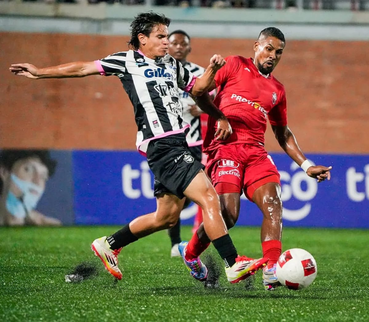 Clausura prende fuego: los líderes están bajo presión total