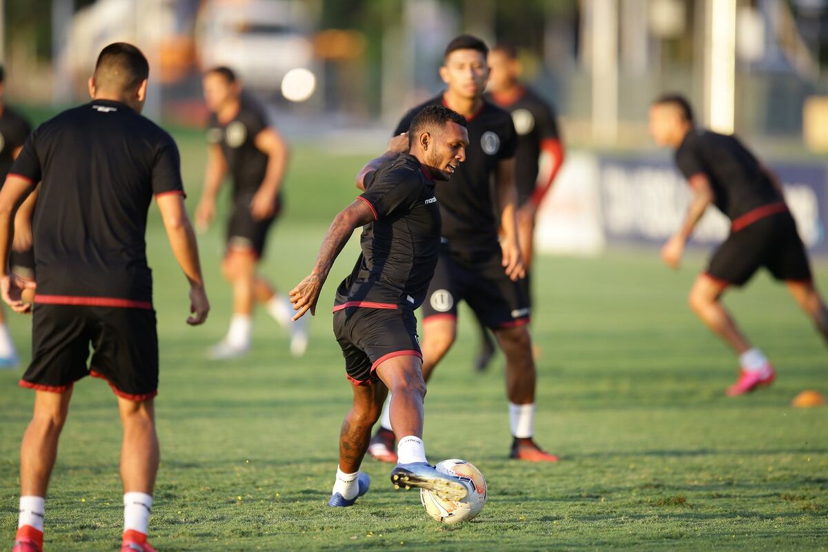 El panameño Alberto Quintero tiene nuevo entrenador