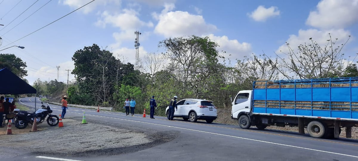 Reapertura de actividades comerciales en tres provincias 