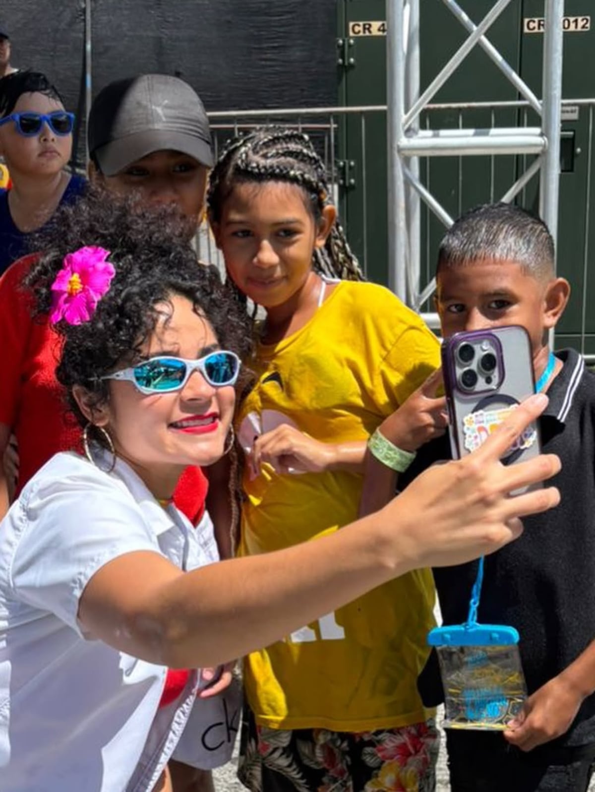 Alcaldesa Irma Hernández se suma a la fiesta carnavalesca en San Miguelito