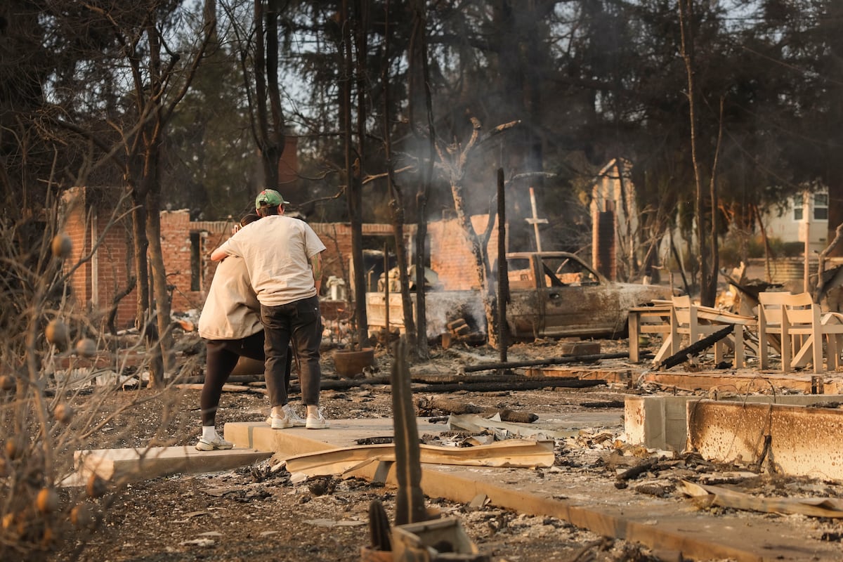 Fuego menor en Año Nuevo pudo provocar los voraces incendios en Los Ángeles