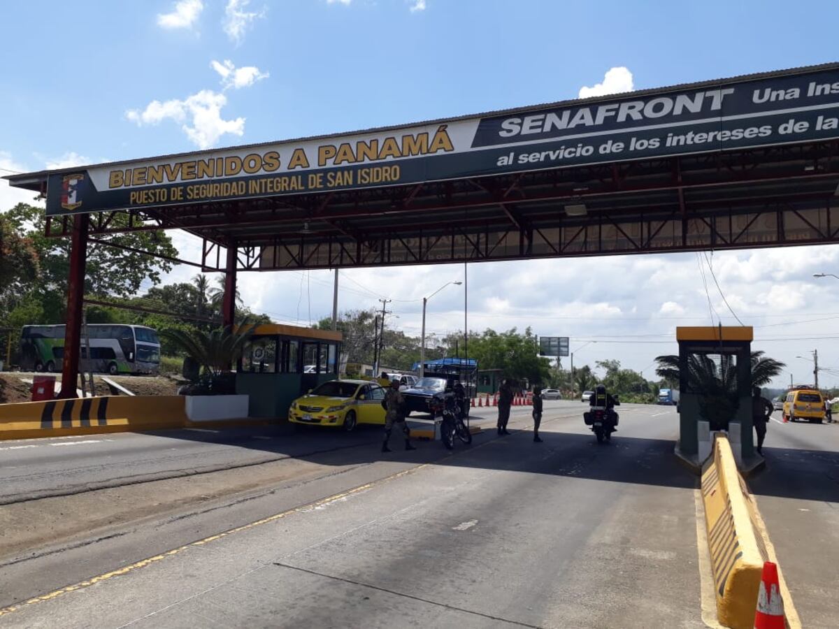 Tico usaba identidades falsas para traspasar vehículos por la frontera Panameña