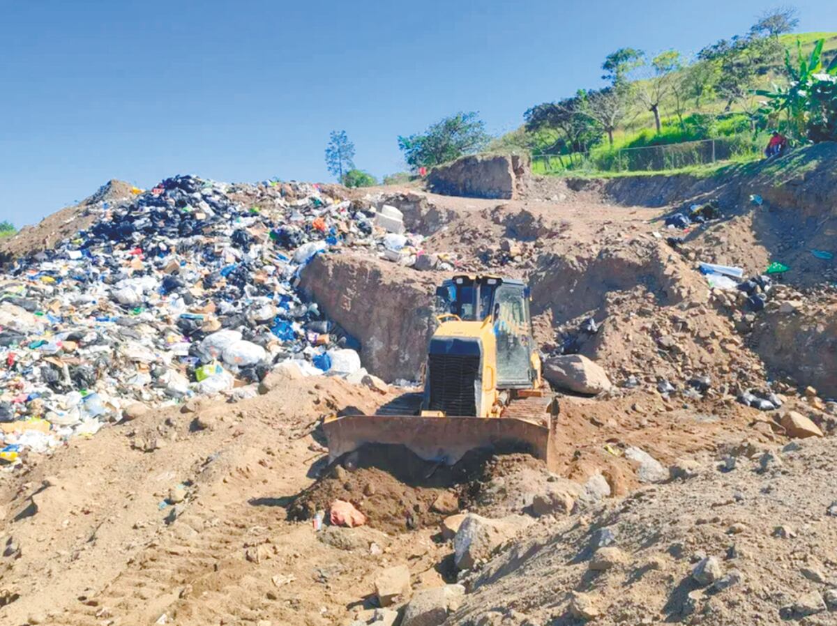 MIDA y Municipio de Atalaya trabajan juntos para mejorar el vertedero local