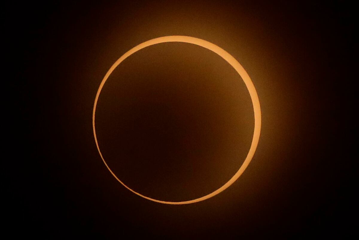 Así se vio el eclipse solar anular en Panamá