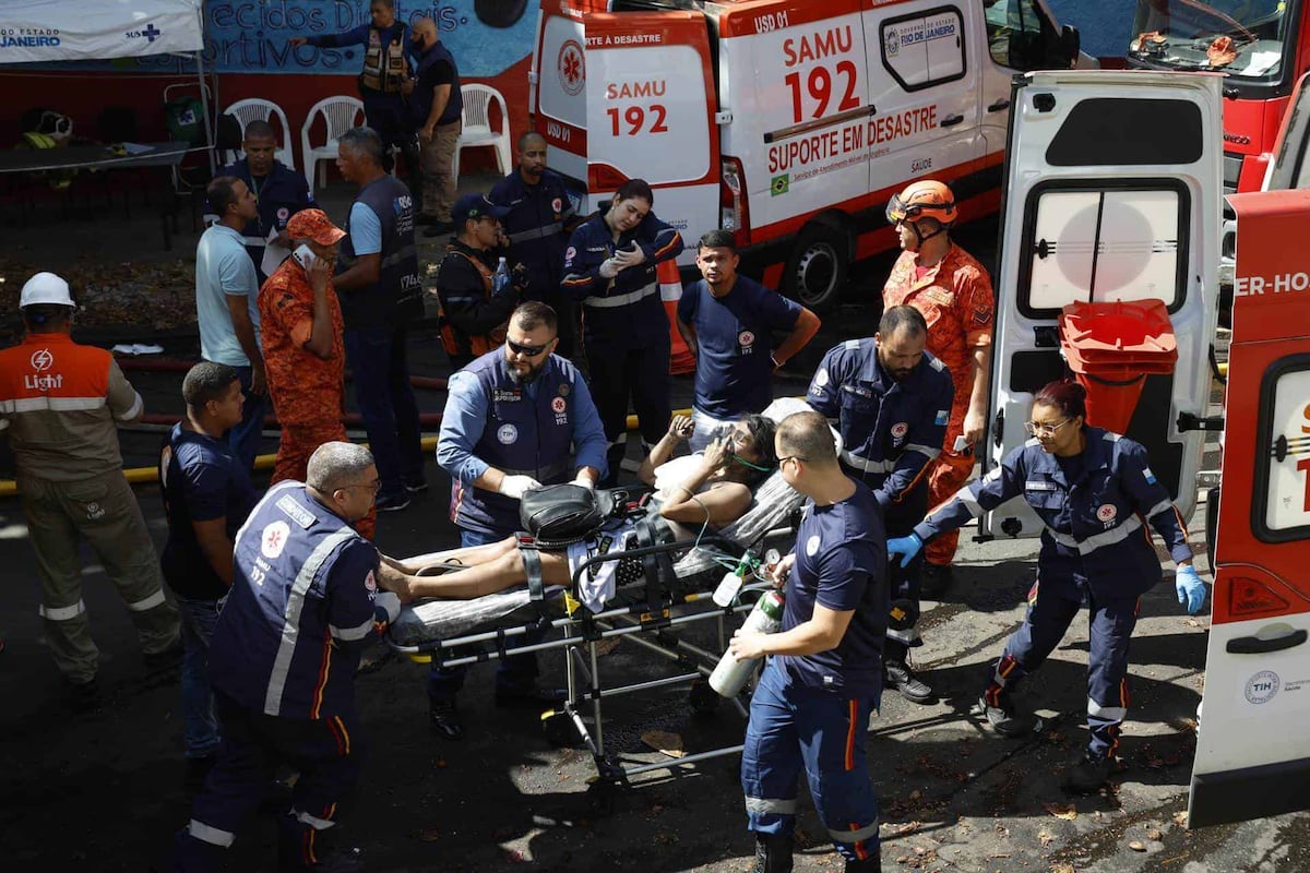 Incendio en una fábrica de disfraces de carnaval en Río de Janeiro