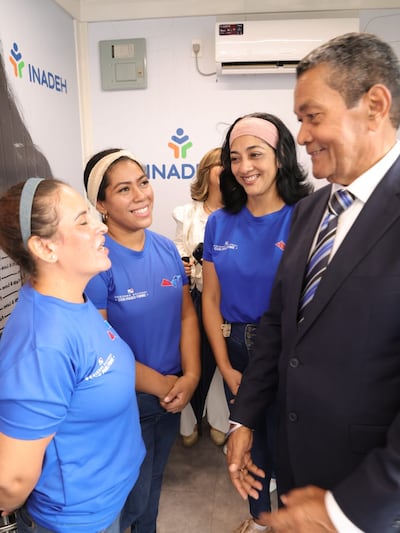Privadas de libertad recibirán talleres del INADEH en belleza, panadería y costura