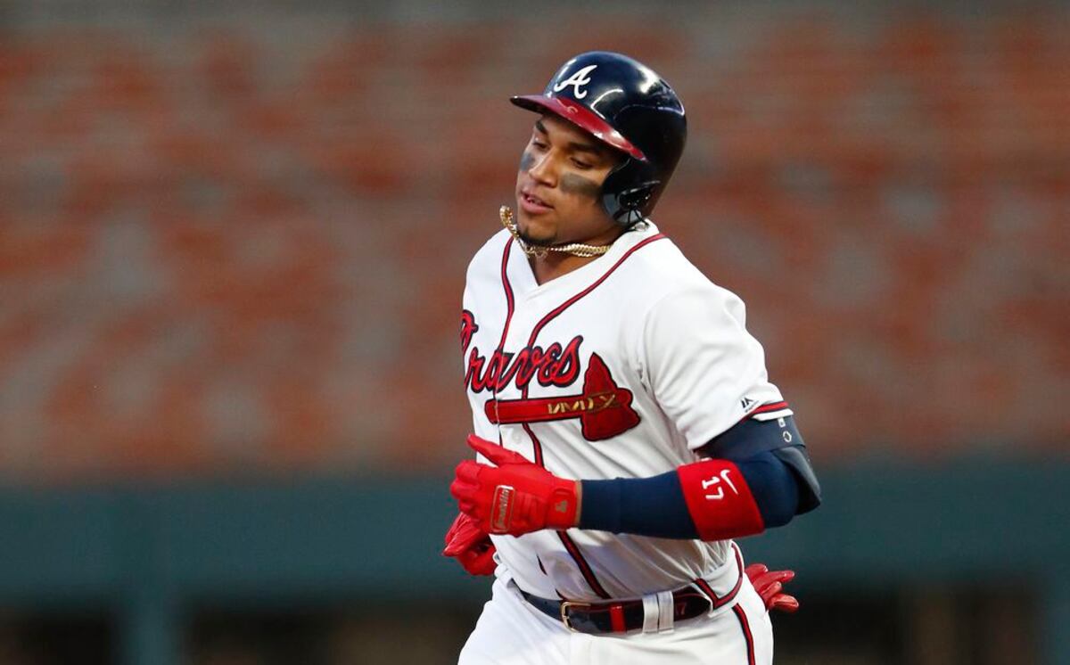 Johan Camargo saca su primer jonrón del 2019