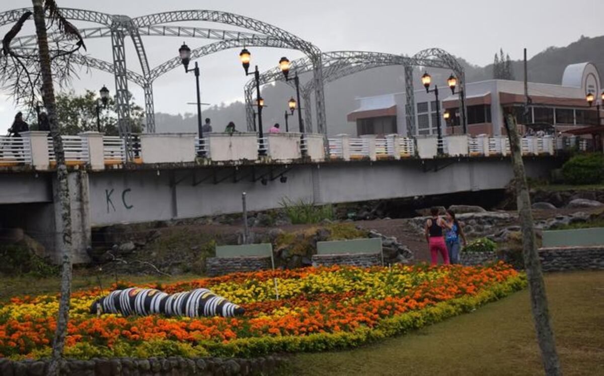 Puente en Boquete sin luminarias