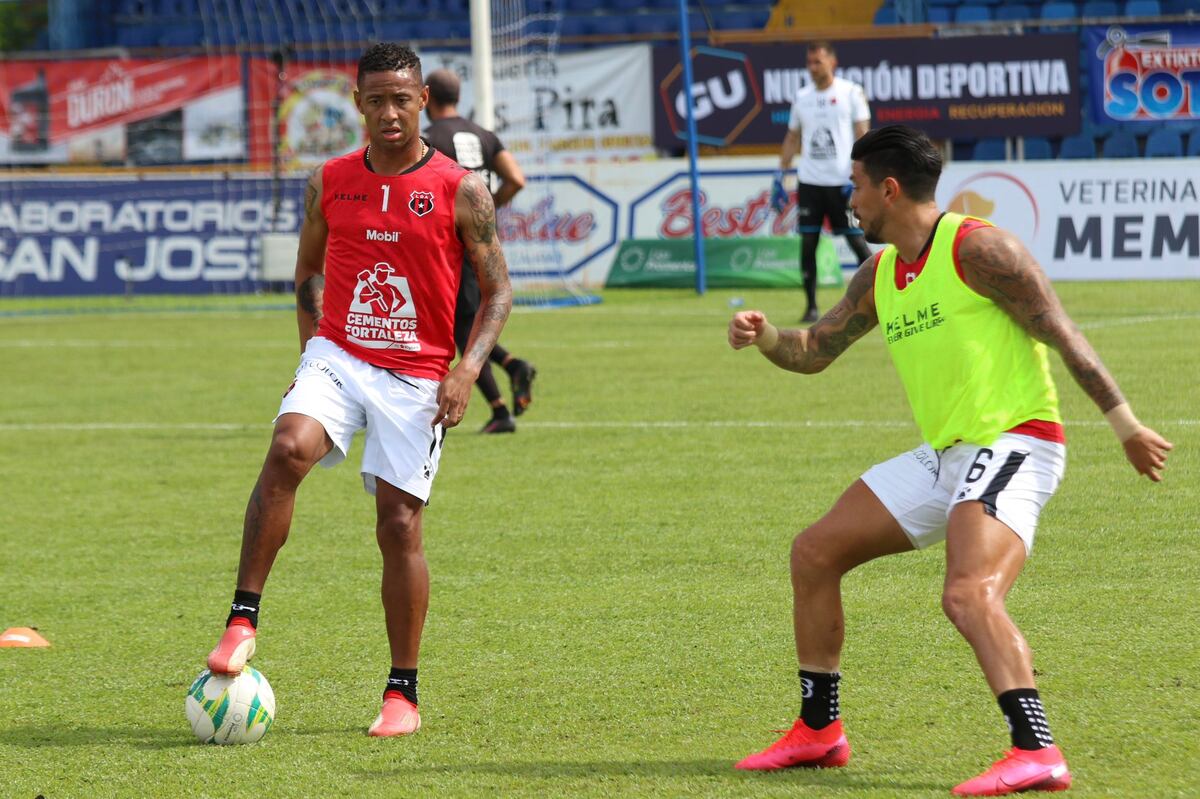 Gabriel Torres se apunta para su primer Clásico en el fútbol tico y reta al Saprissa