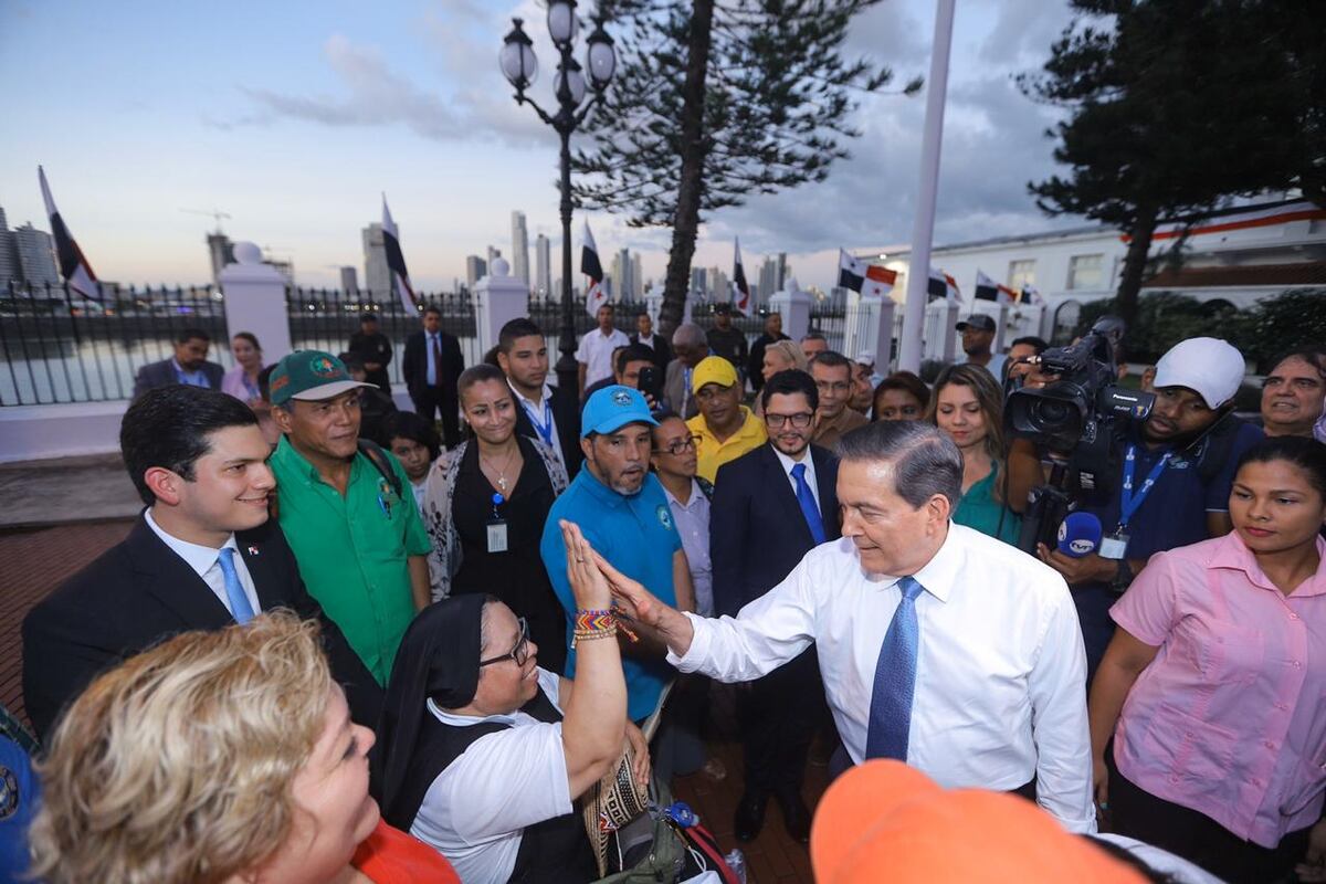 Presidente Cortizo les informa a los docentes y demás gremios que le den tiempo de escuchar a otros sectores