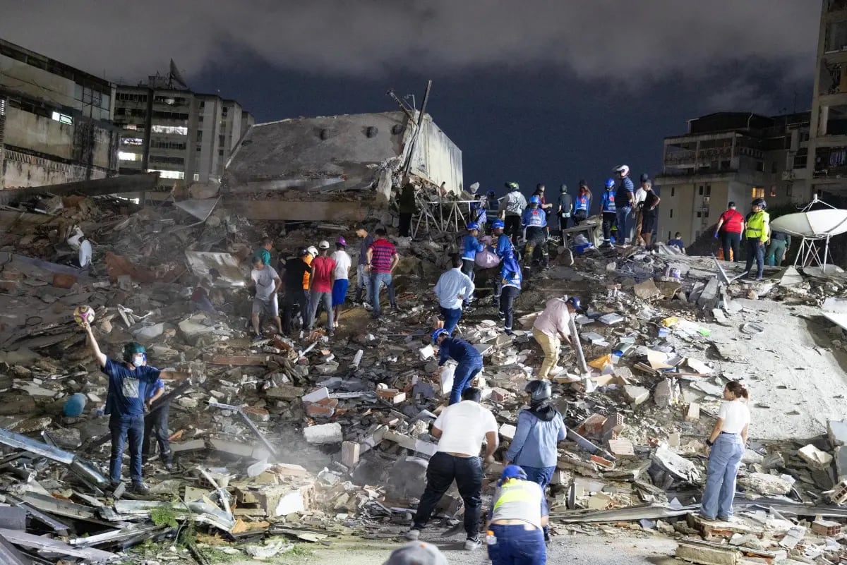 Terremoto en Venezuela golpea duro al béisbol y al fútbol