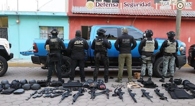 Detienen a alcalde por presuntos nexos con red de robo, extorsión y secuestro en Puebla