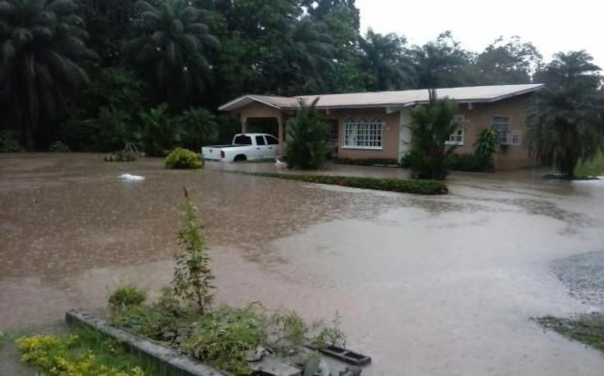 Instituto Oncológico de La Chorrera se inunda