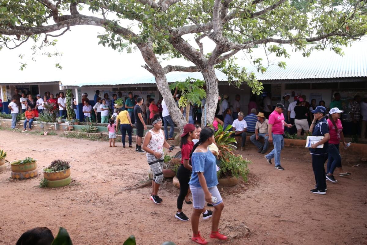 Solo faltan cuatro horas para que cierren las urnas