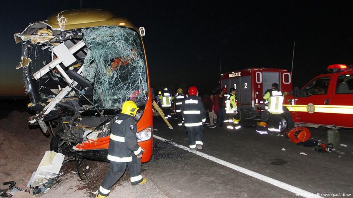 Bus se sale de la vía en Jalisco, México y 15 pasajeros fallecen, entre ellos, tres menores de edad