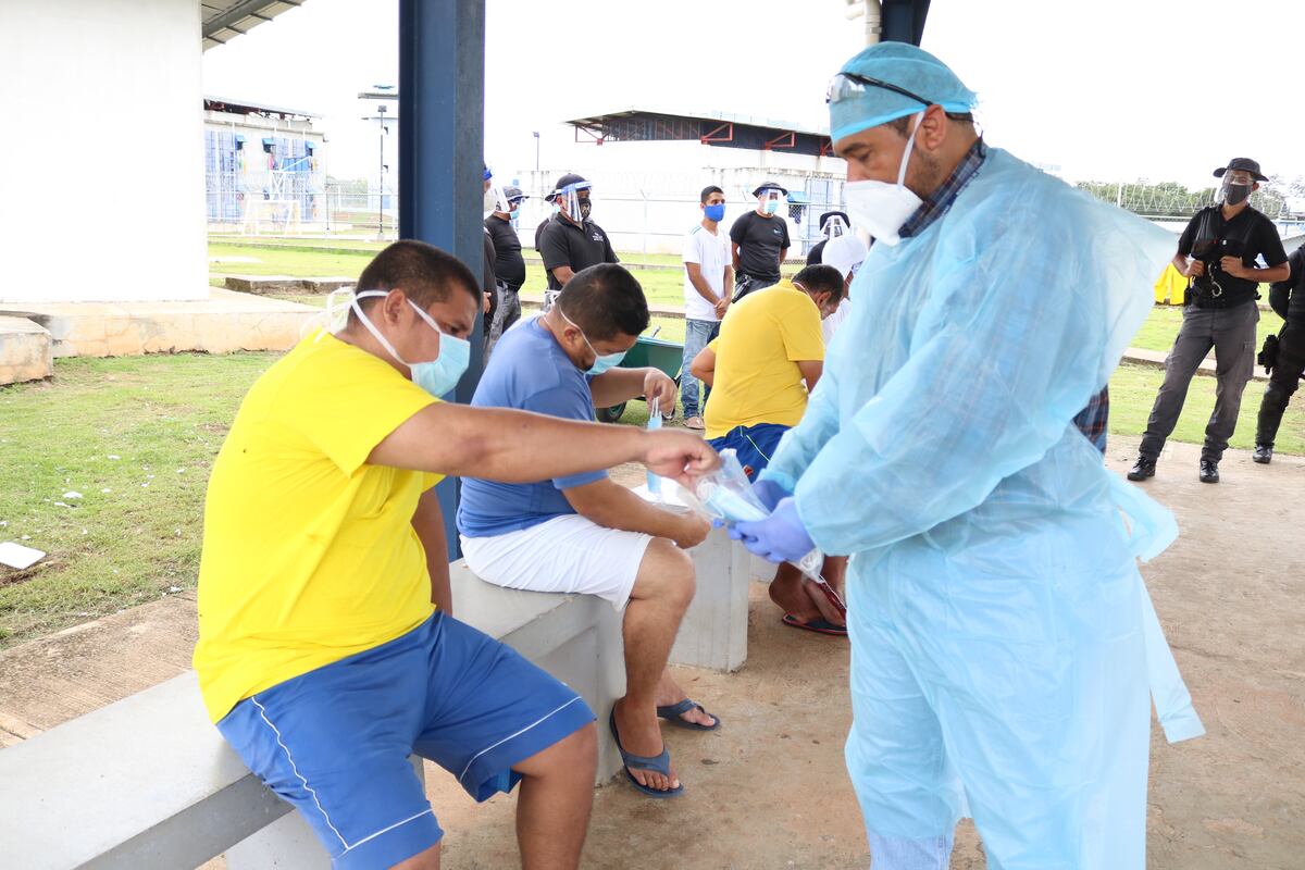 Anuncian reapertura de las visitas de familiares a los centros penitenciarios