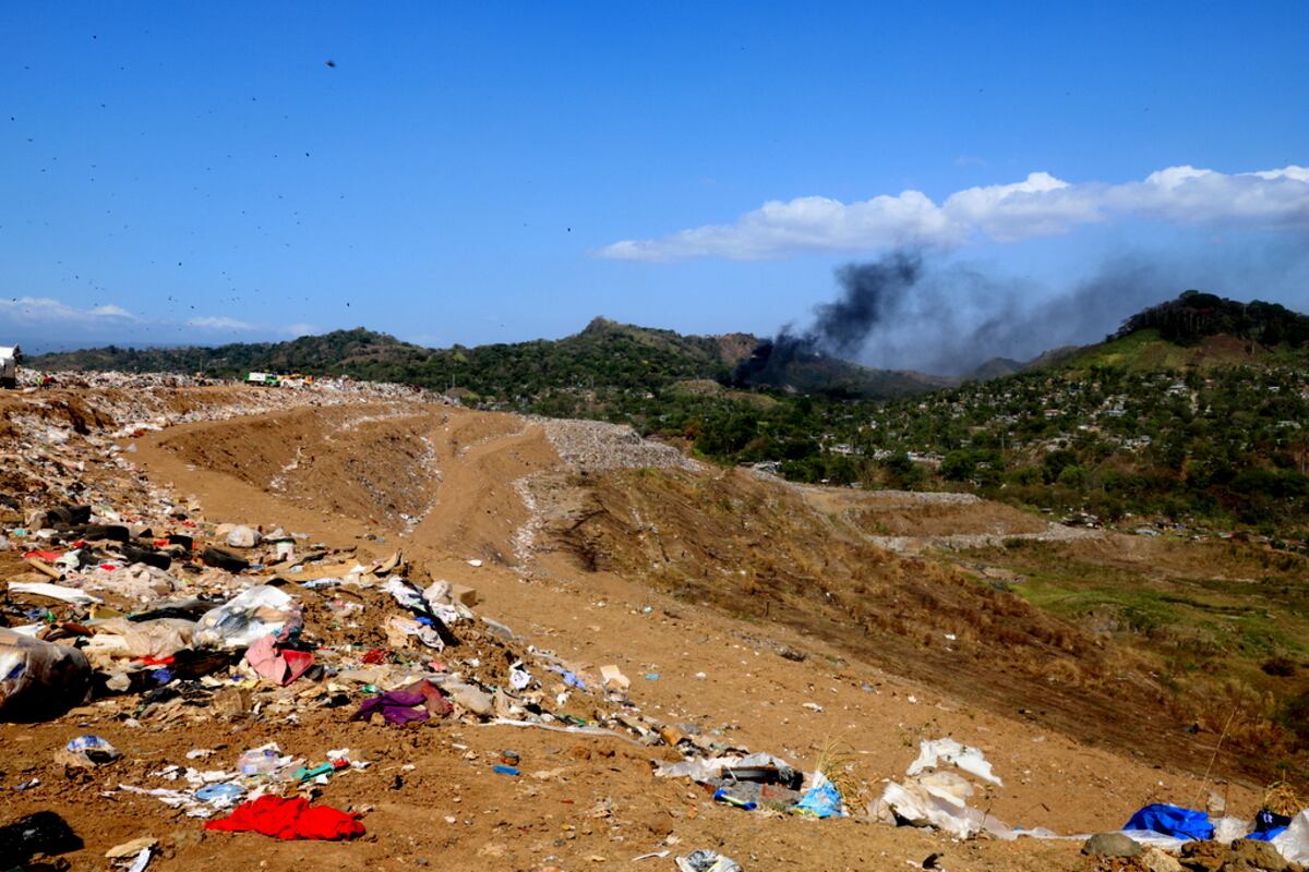 Investigan vertedero clandestino en comunidad de Villa Cárdenas