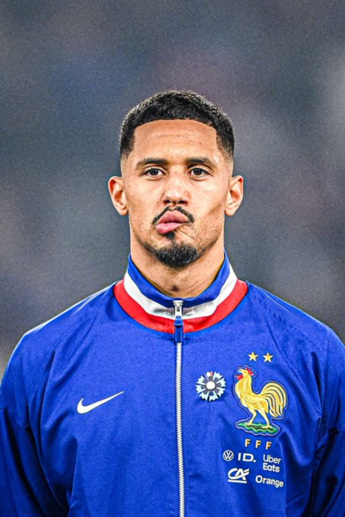 Saliba, en duda para el debut: Francia espera resultados médicos tras la final de la Champions