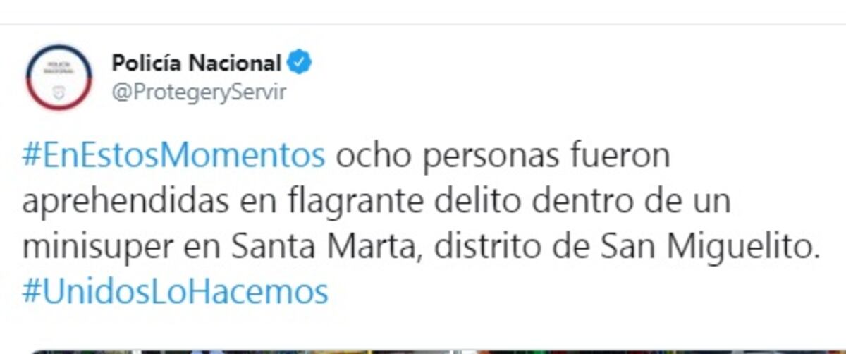 La gente se está saliendo de control. Ingresaron a saquear minisúper en Santa Marta. Los capturan