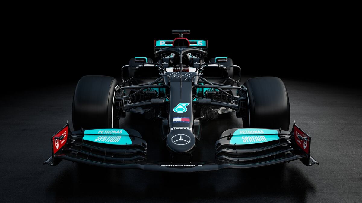 Escudería Mercedes presenta el nuevo ‘juguete’ para sus pilotos Hamilton y Bottas