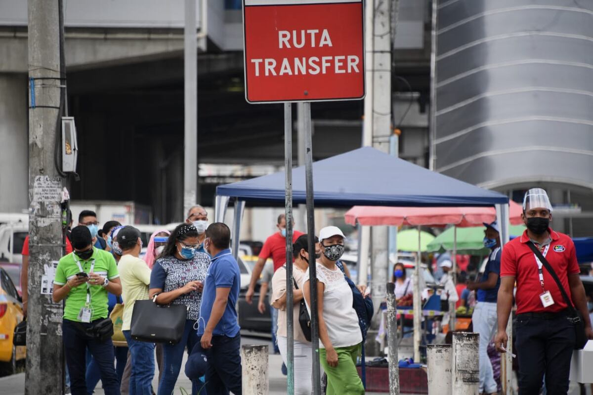 Panamá rebasa los 300 mil casos de la covid-19 este martes