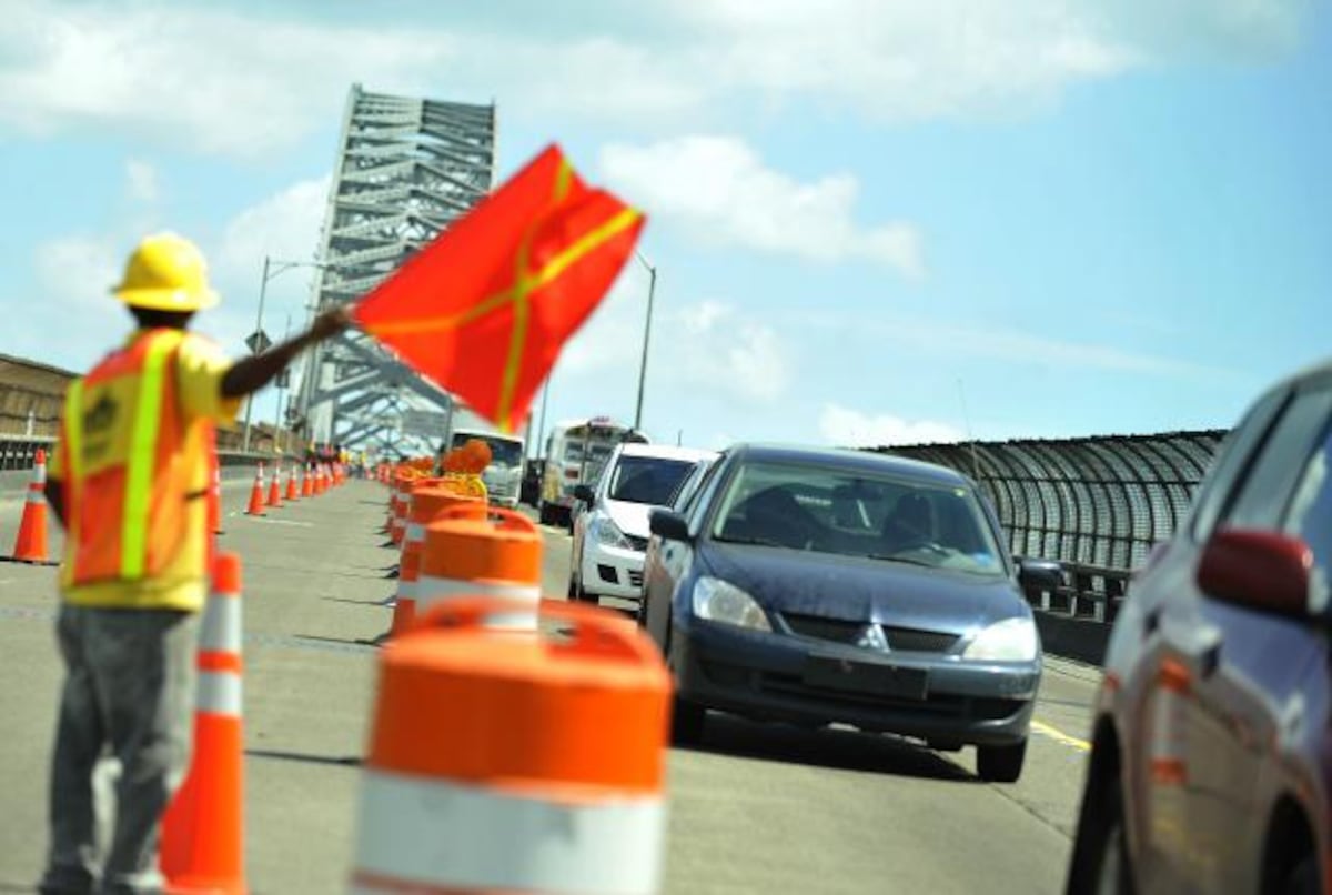 Retomarán los trabajos para la reparación de la rodadura de pavimento en el Puente de Las Américas