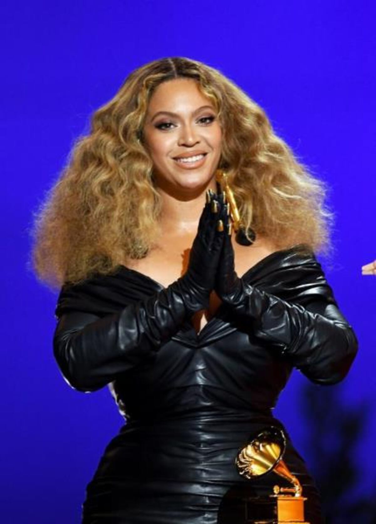 Beyoncé, la mujer con más Grammys y Taylor Swift, la primera en ganar el tercero a mejor álbum